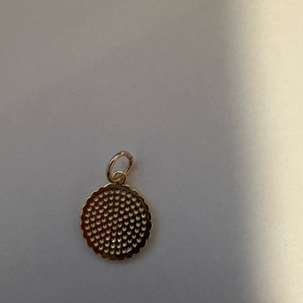 Orange and Gold Charm Bracelet with Elegant Design - Picture 5 of 5